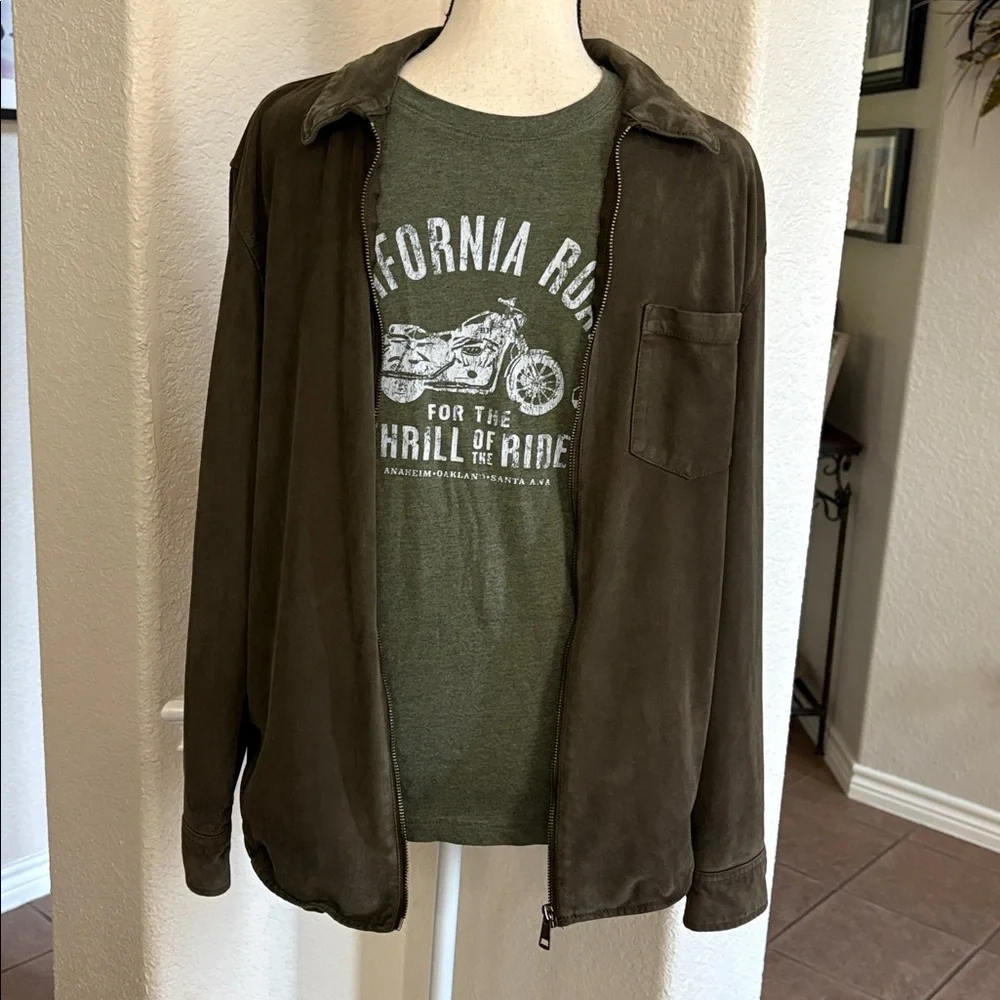 Banana Republic army green California Roads thrill ride retro graphic tee Size S